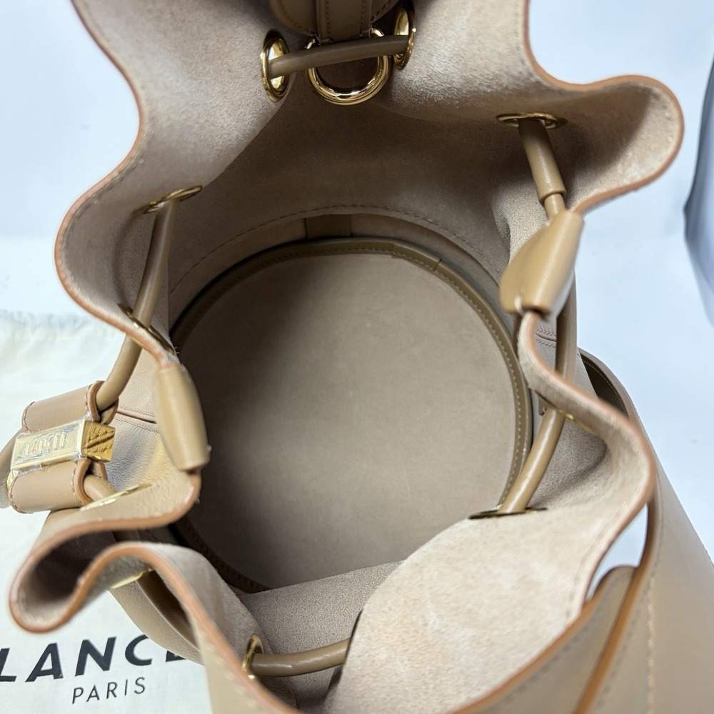 Lancel Cheri Bucket Bag Camel Leather Drawstring‎ Shoulder Bag Italy NWOT Pouch - Picture 12 of 13